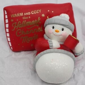 2020 NIB Hallmark Warm & Cozy Christmas Hallmark Channel Ornament